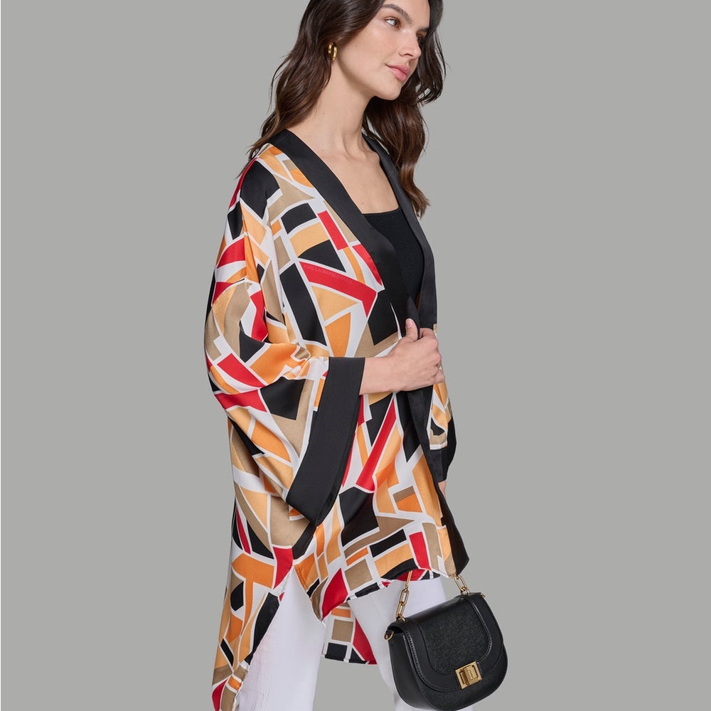 Chic GRAPHIC PRINT KIMONO